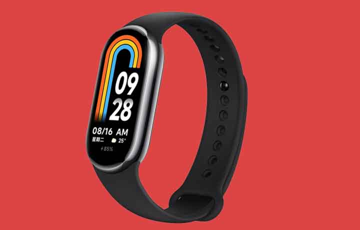 XIAOMI MI BAND 8 REVIEW - NOW TRACK AND PLAY GAMES!