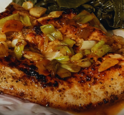 Garlic Pan-Seared Chicken Breast